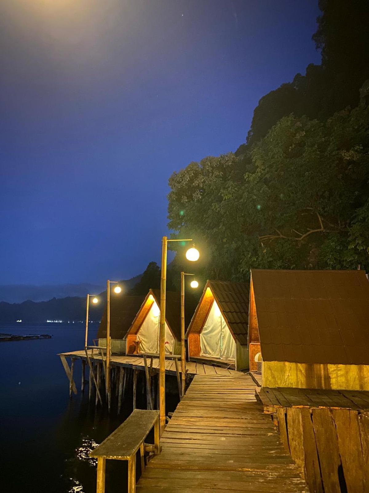 Emayan Glamping Kubupenlokan Bagian luar foto